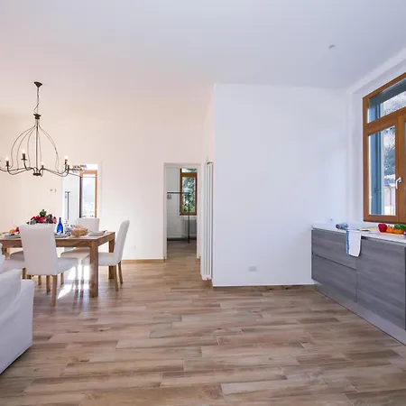 Apartment Evelyn Terrazzo