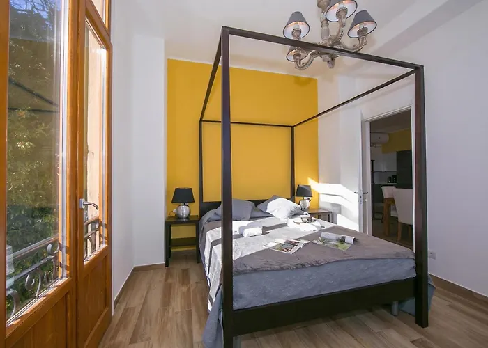 Evelyn Terrazzo * Menaggio